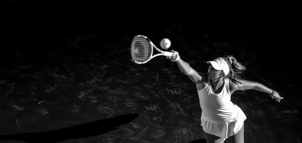 Chiropratica Torino per Tennis e Paddle: perché la colonna vertebrale conta