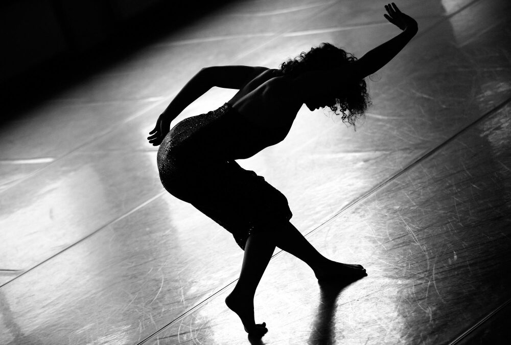 Chiropratico a Torino e Danza: la colonna vertebrale oltre il palco