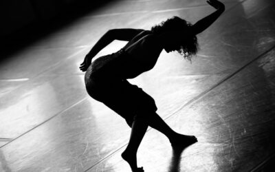 Chiropratico a Torino e Danza: la colonna vertebrale oltre il palco